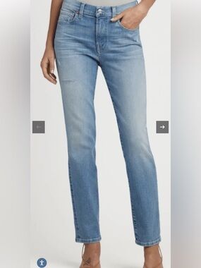 Edwin Light Blue Straight Leg Women's Jeans NOT Distressed 26